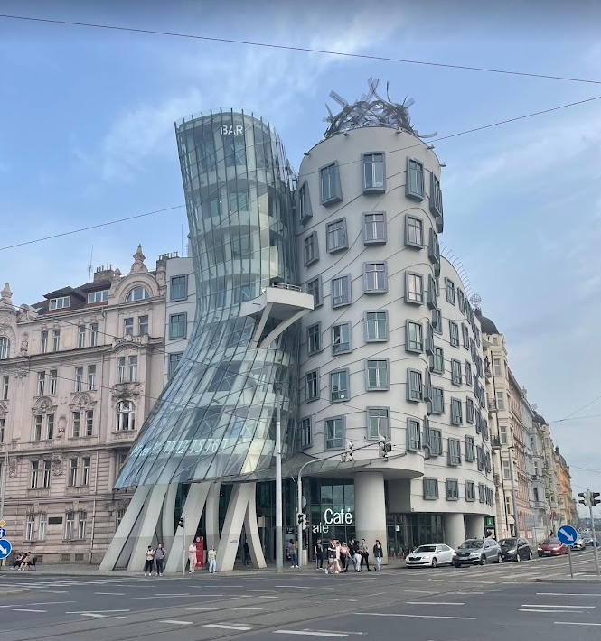 The dancing house